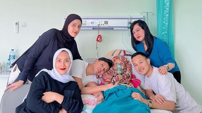 Ibu Sonny Septian Meninggal Dunia, Fairuz A Rafiq Minta untuk Didoakan